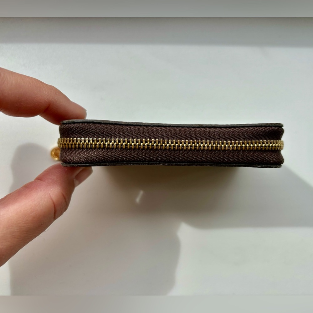 Louis Vuitton zippy coin purse - Picture 8 of 9